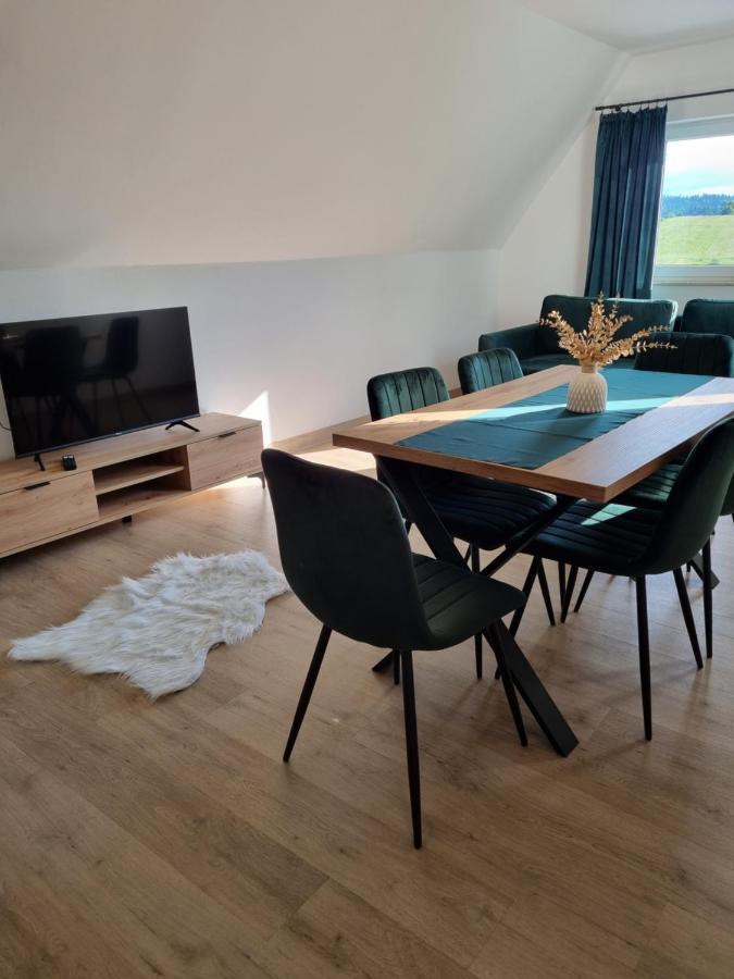 Apartamenty Jelen Pod Grapom Banska Nizna エクステリア 写真
