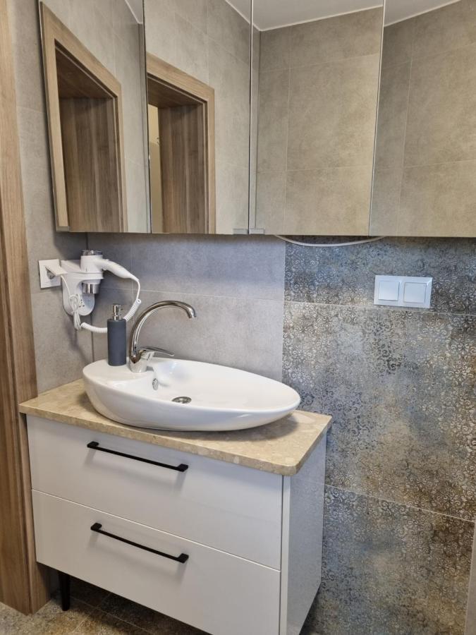 Apartamenty Jelen Pod Grapom Banska Nizna エクステリア 写真