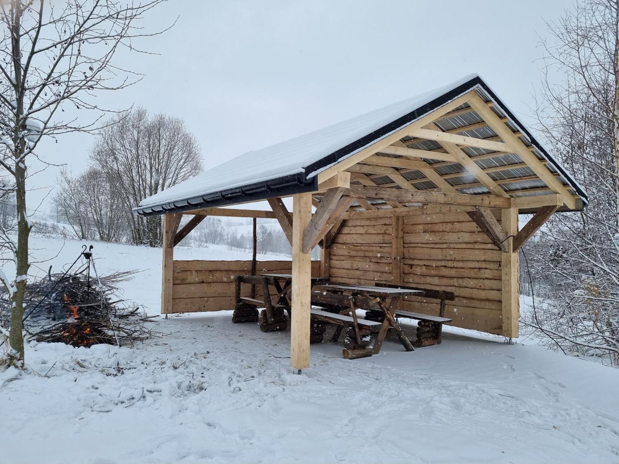 Apartamenty Jelen Pod Grapom Banska Nizna エクステリア 写真
