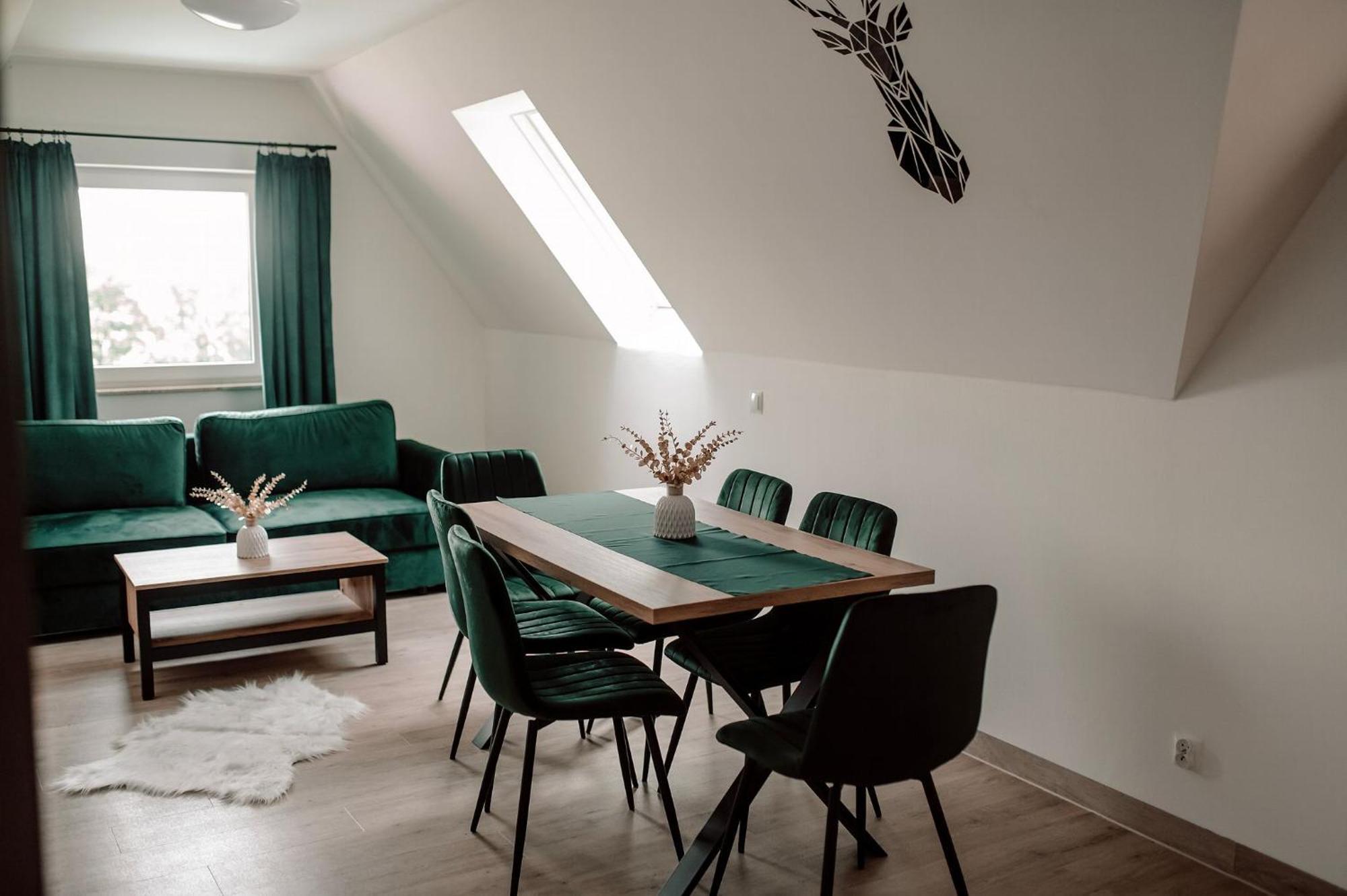 Apartamenty Jelen Pod Grapom Banska Nizna エクステリア 写真