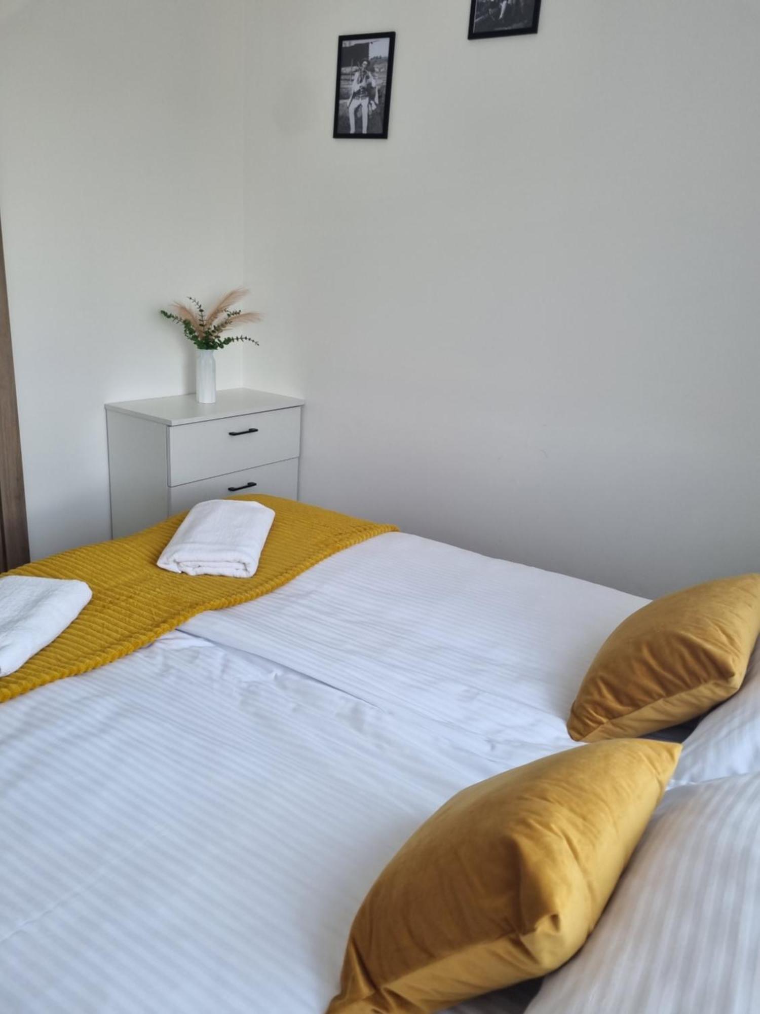 Apartamenty Jelen Pod Grapom Banska Nizna エクステリア 写真